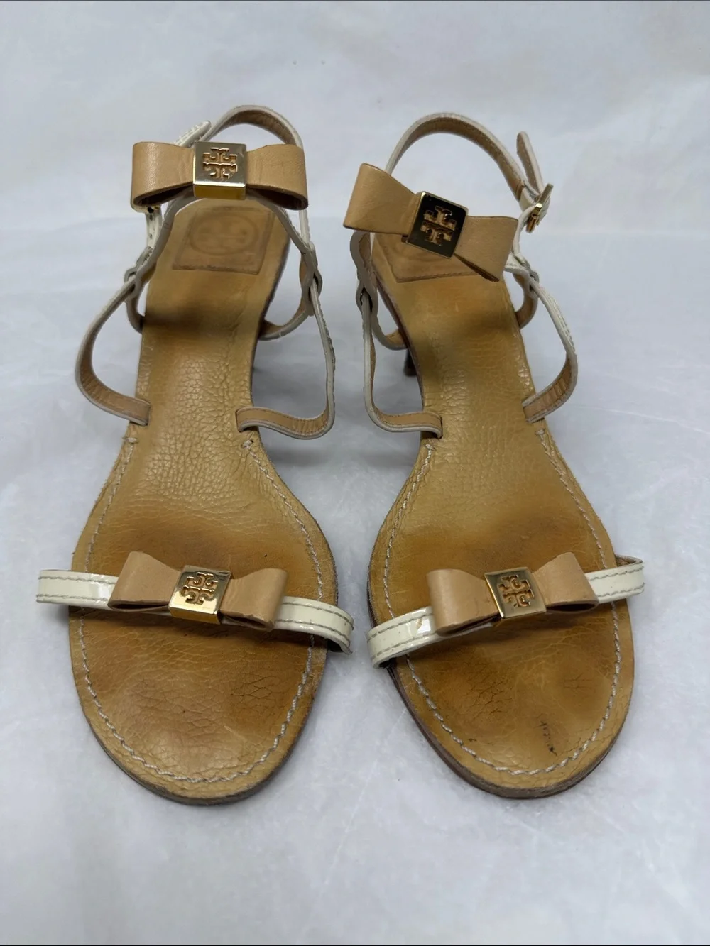 Tory Burch Kailey Size 9 Beige Patent Leather Slingback Sandals